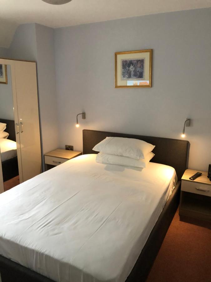 The Town Hotel บริดจ์วอเตอร์ ภายนอก รูปภาพ